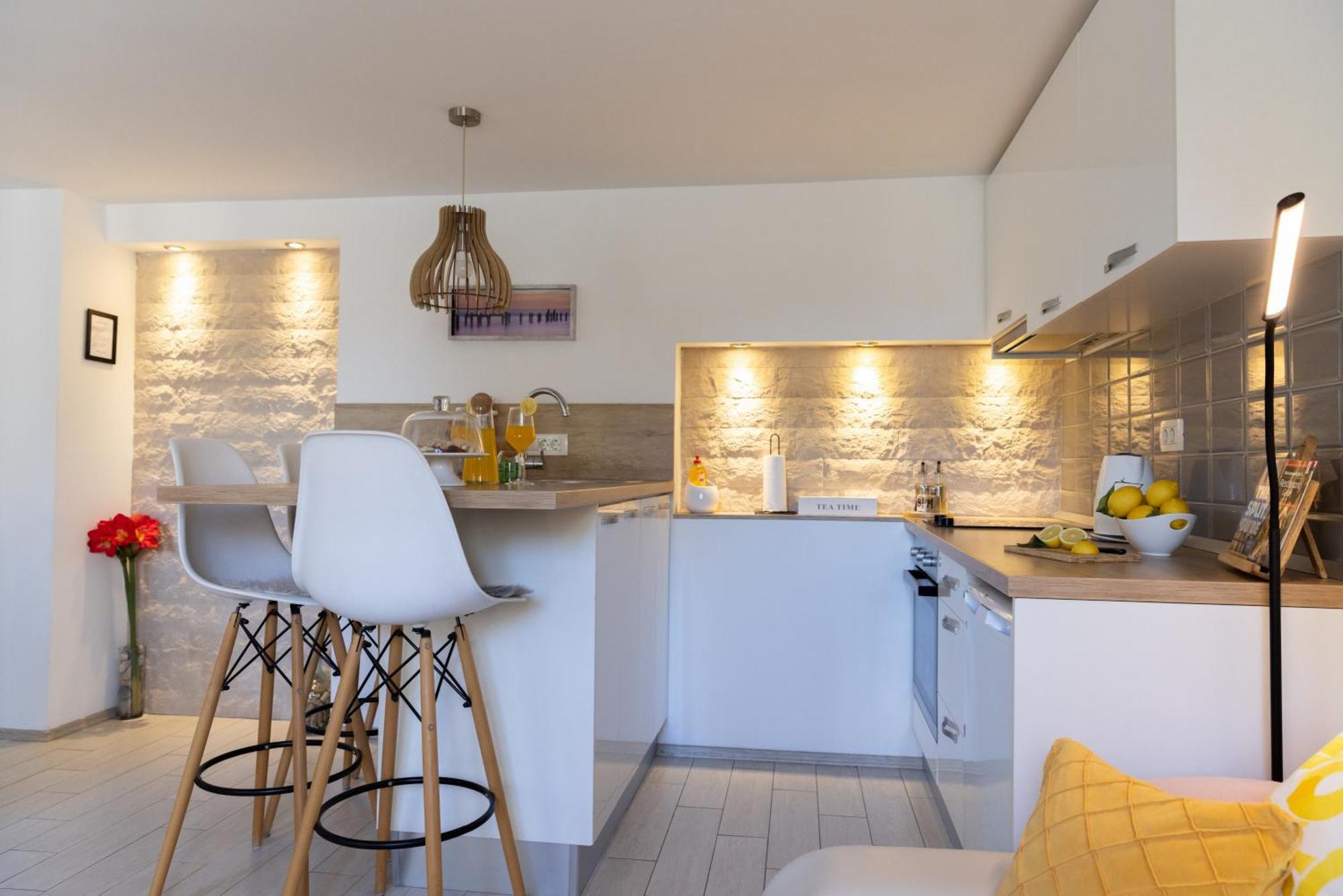 Central Split Rooms And Apartments Paese Екстер'єр фото